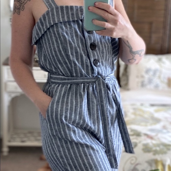 Linen Romper - Picture 2 of 3